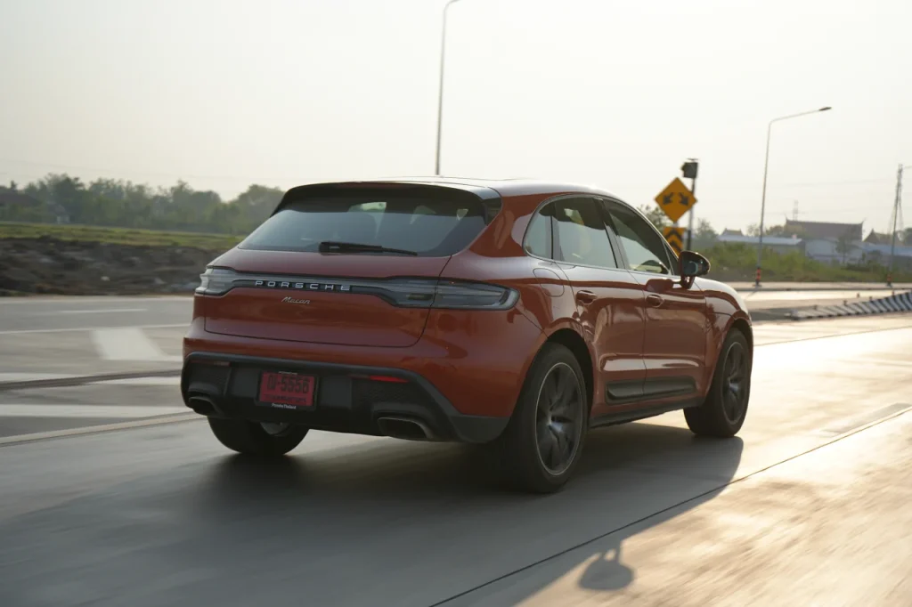 Porsche Macan Papaya Metallic