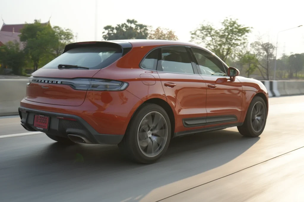 Porsche Macan Papaya Metallic