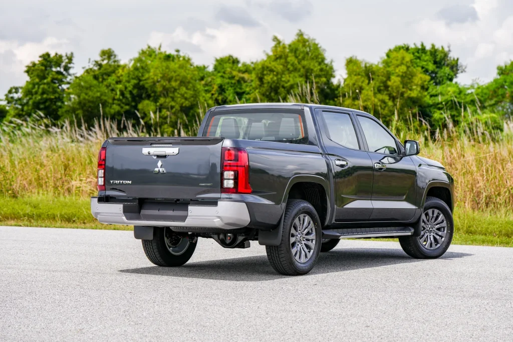 Mitsubishi Triton Ultra 4x4 Mitsubishi Triton Ultra 4x4