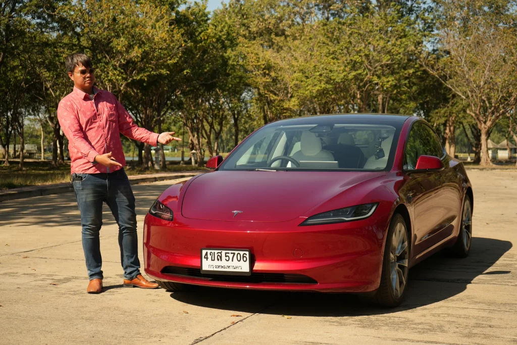 Tesla Model 3 Highland Long Range Ultra Red Tesla Model 3 Highland Long Range Ultra Red