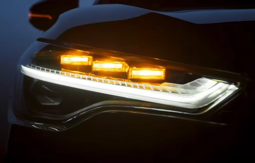 Toyota Corolla Cross 2024 Teaser Toyota Corolla Cross 2024 Teaser