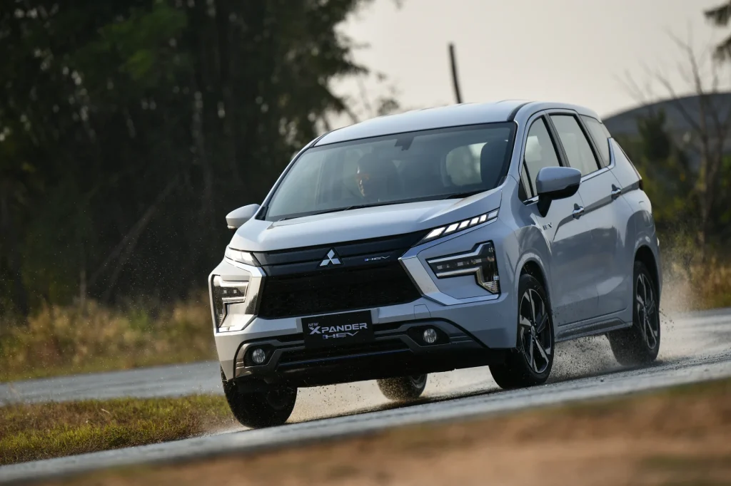 ขับทดสอบ Mitsubishi Xpander HEV ขับทดสอบ Mitsubishi Xpander HEV