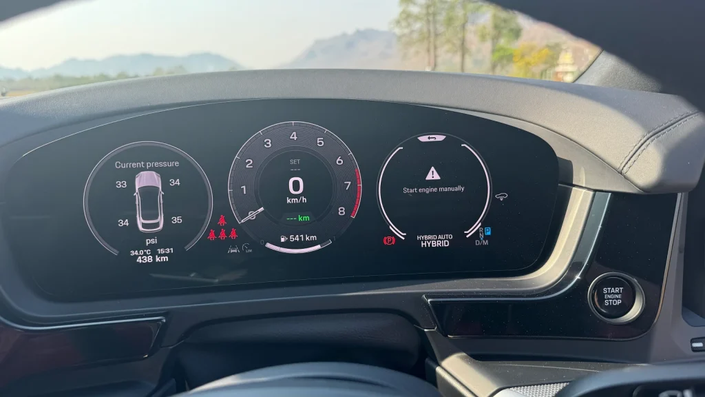 Porsche Cayenne e-hybrid Coupe interior Porsche Cayenne e-hybrid Coupe