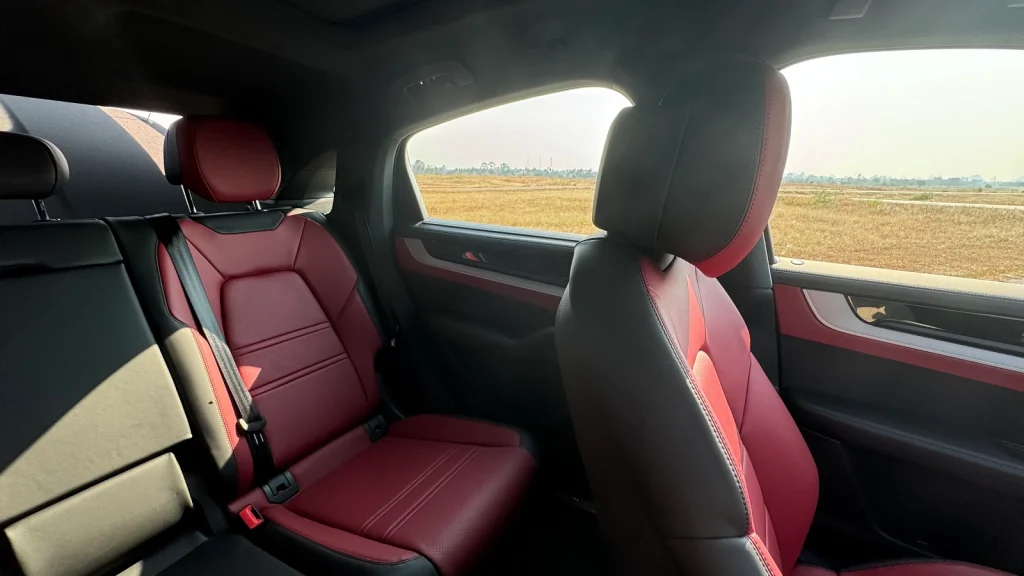 Porsche Cayenne e-hybrid Coupe Porsche Cayenne e-hybrid Coupe