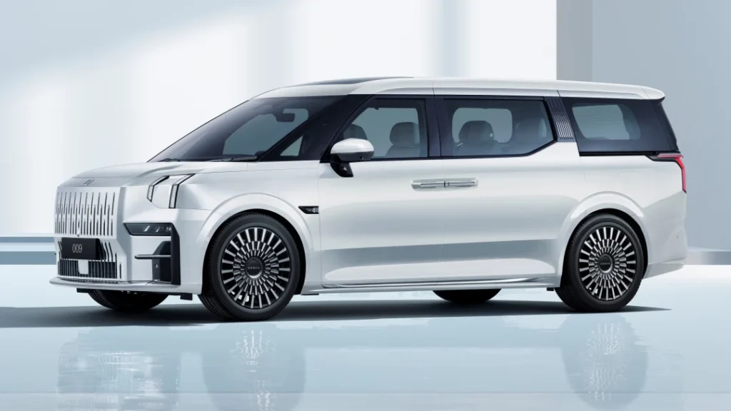 ZEEKR 009 Thai ZEEKR 009 Thai