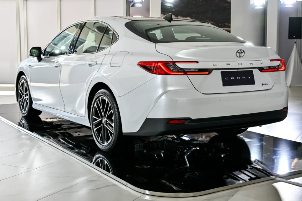 Toyota Camry 2025 