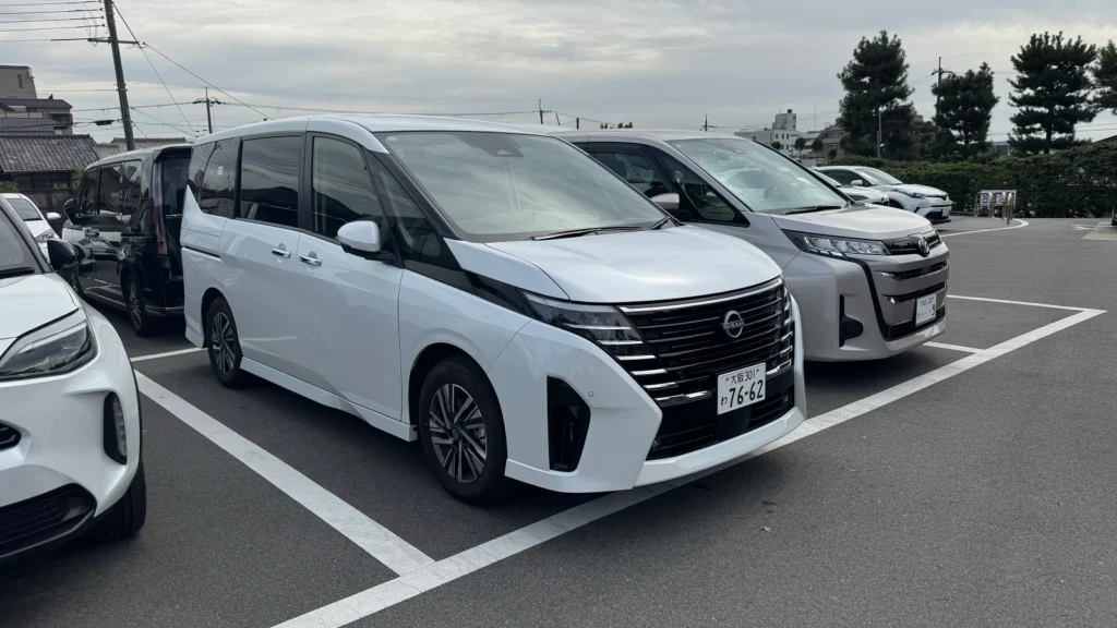 Nissan Serena e-Power Driving Japan Nissan Serena e-Power Driving Japan