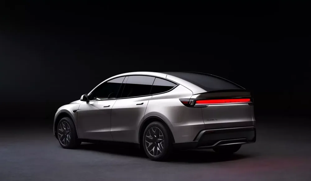 Tesla Model Y L