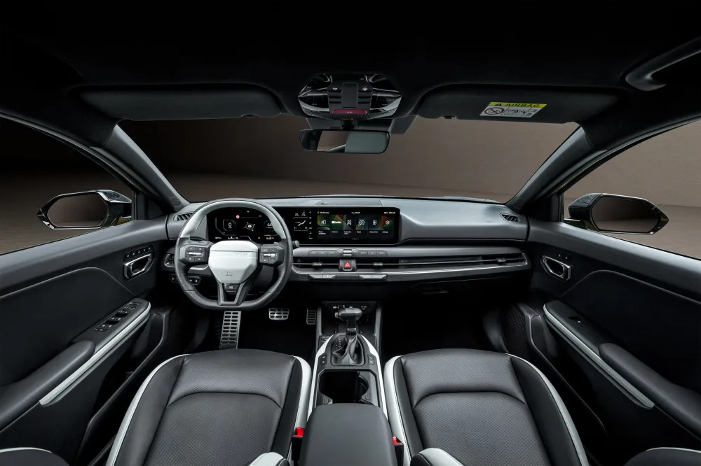 2026 KIA K4 5DR Hatchback