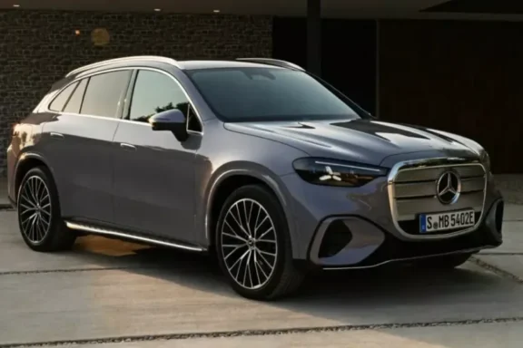 Mercedes-Benz GLC with EQ Technology