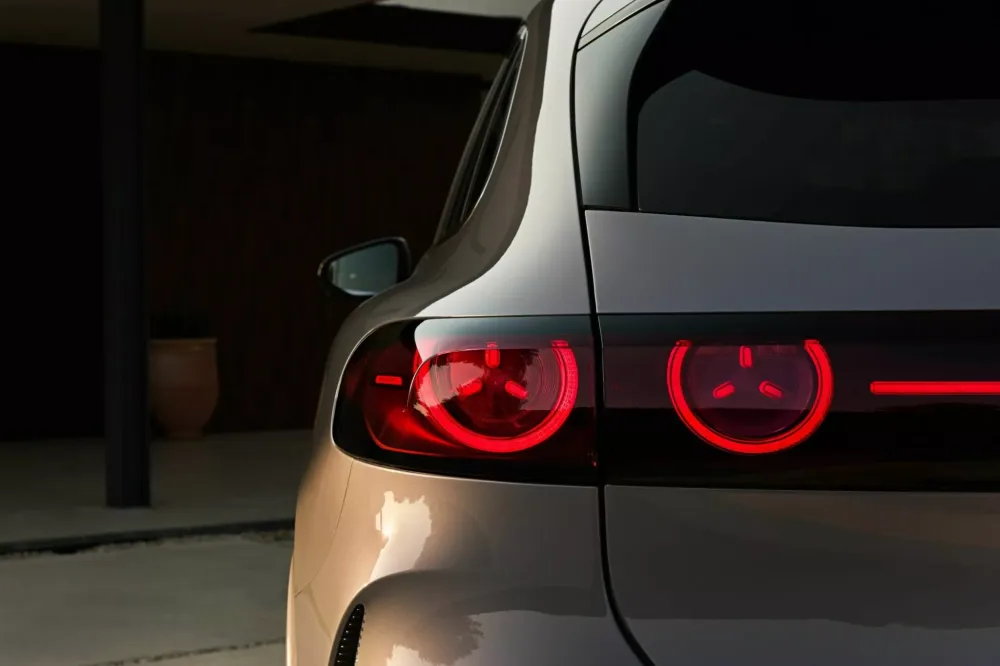 Mercedes-Benz GLC with EQ Technology