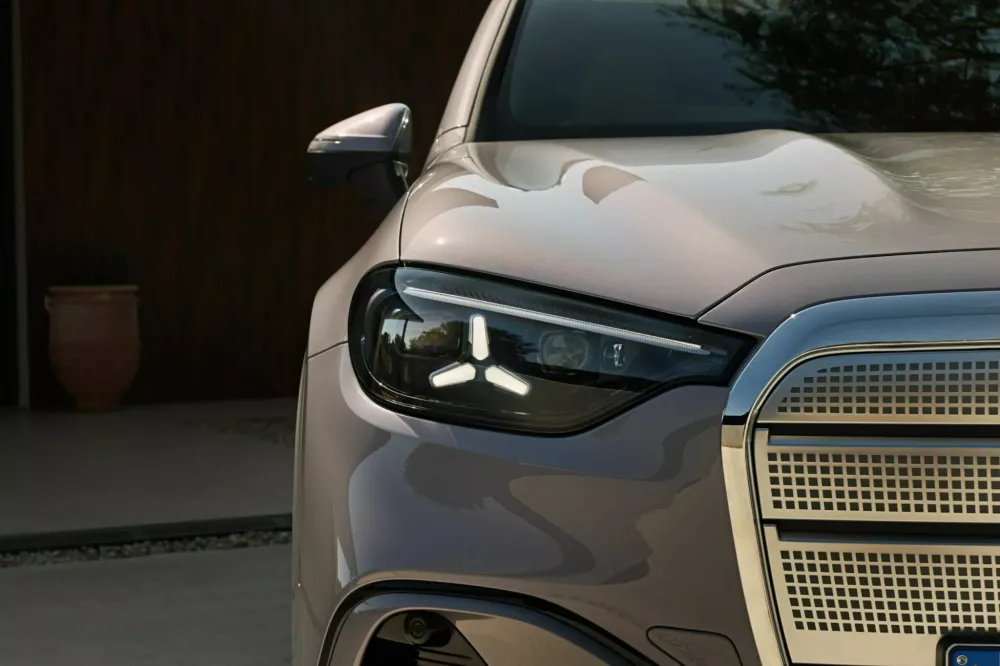 Mercedes-Benz GLC with EQ Technology