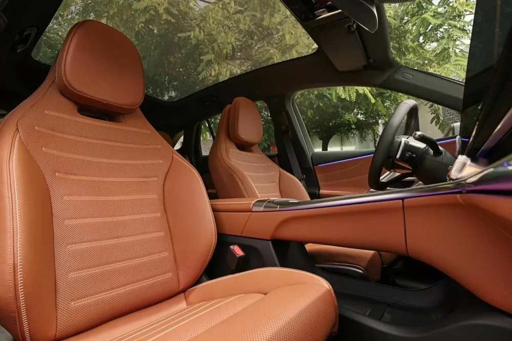 Mercedes-Benz GLC with EQ Technology