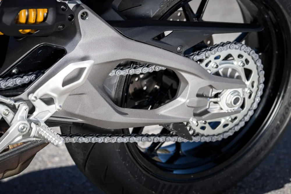 2025 Ducati Streetfighter V2 S