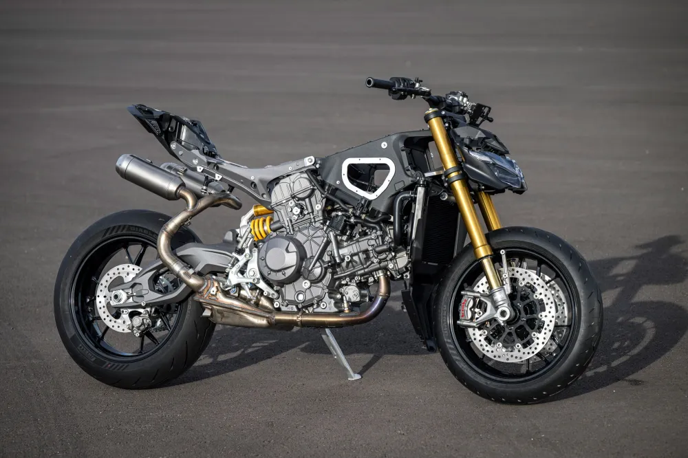2025 Ducati Streetfighter V2 S