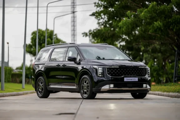 2025 KIA Carnival HEV