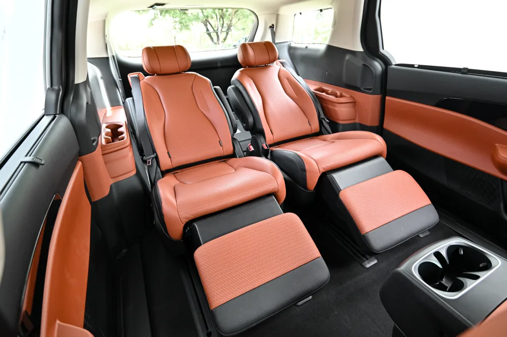 2025 KIA Carnival HEV