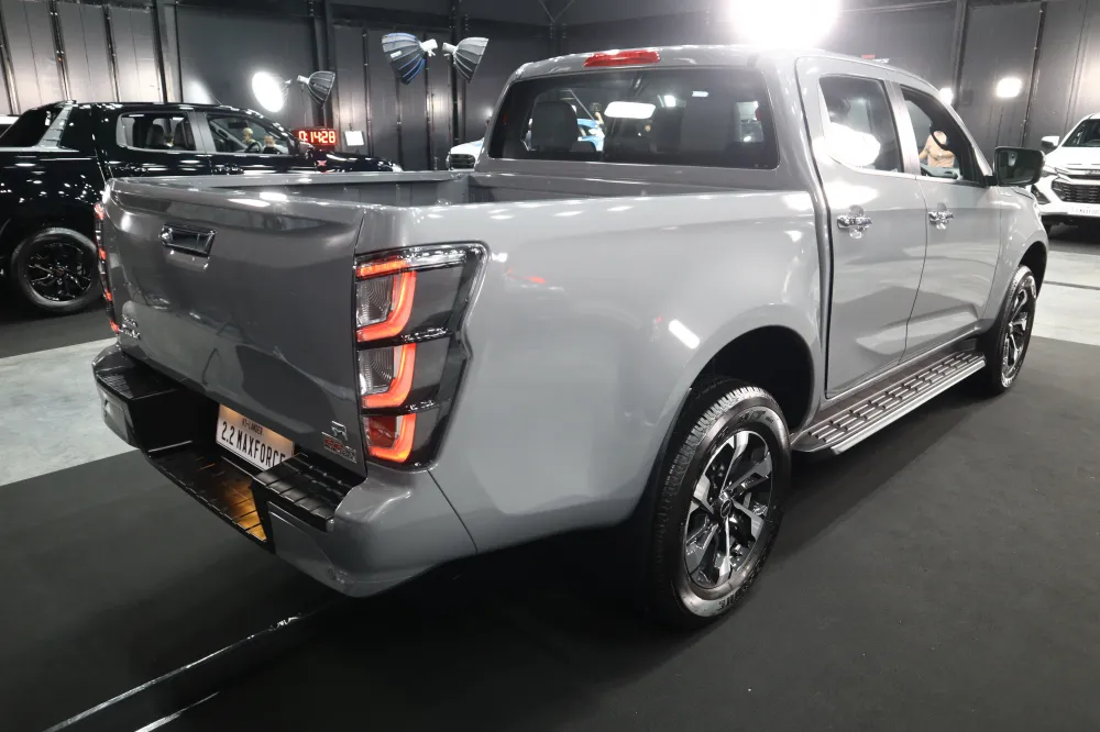 2026 Isuzu D-max Hi-Lander