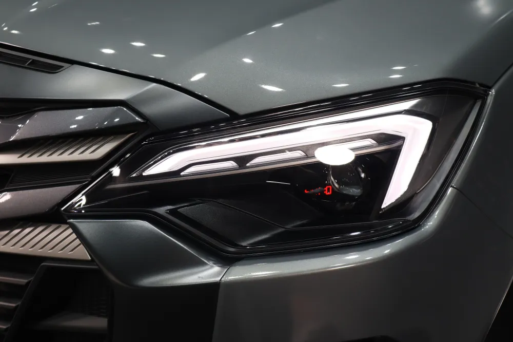 2026 Isuzu D-max V-Cross