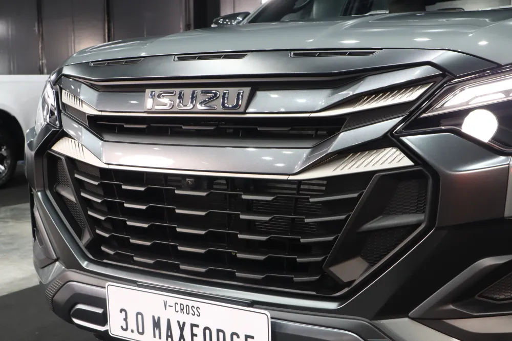 2026 Isuzu D-max V-Cross