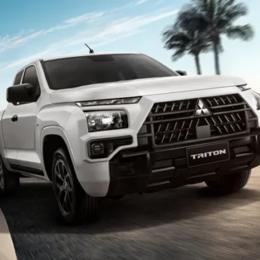 Mitsubishi Triton Street