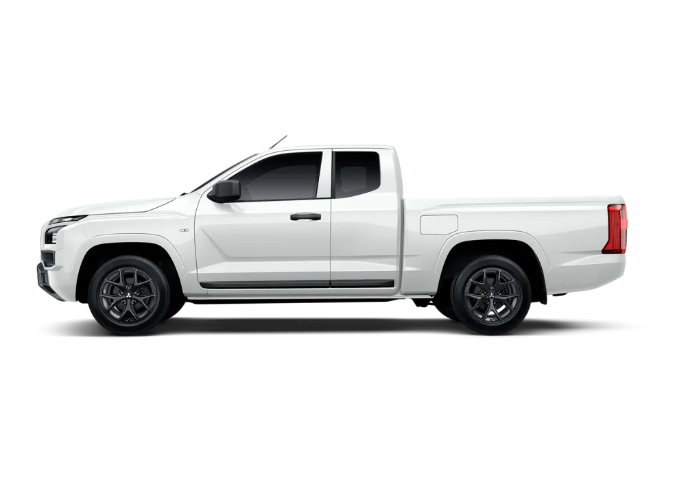 Mitsubishi Triton Street