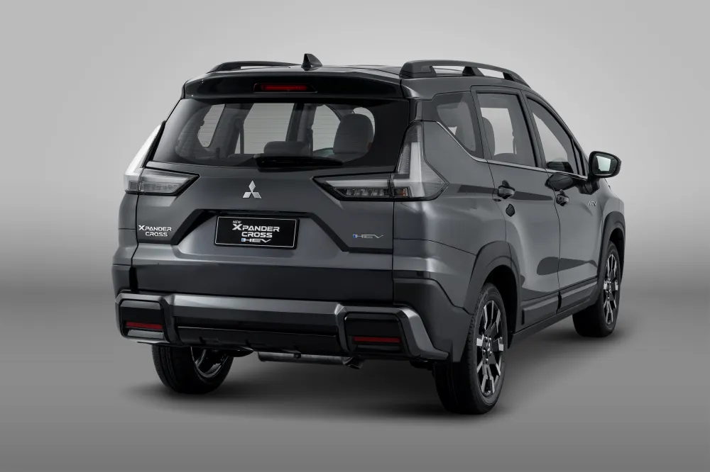 Mitsubishi Xpander Cross HEV