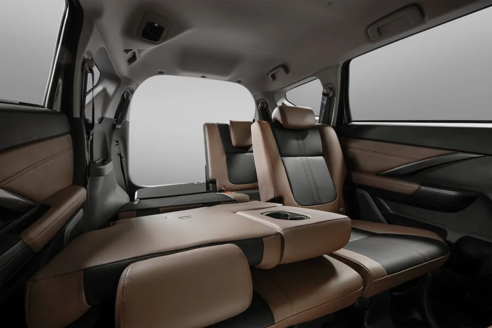 Mitsubishi Xpander Cross HEV