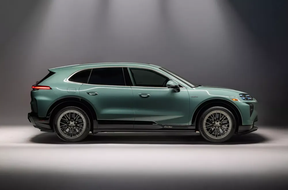 Porsche Cayenne Turbo Electric