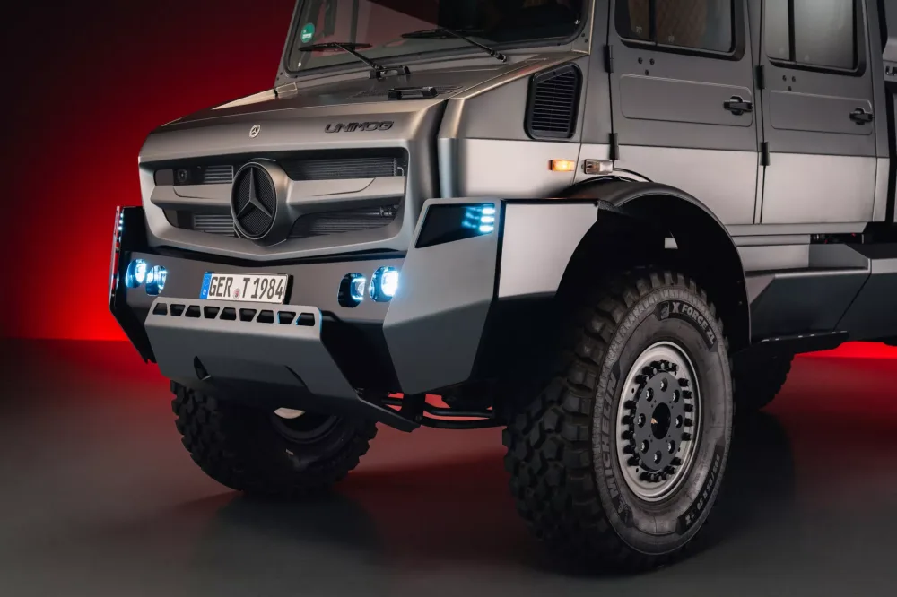 Mercedes Unimog U 4030