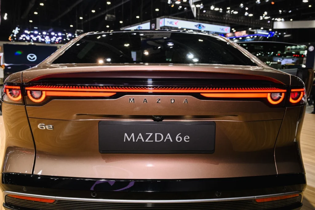 รถยนต์ไฟฟ้า Mazda 6e