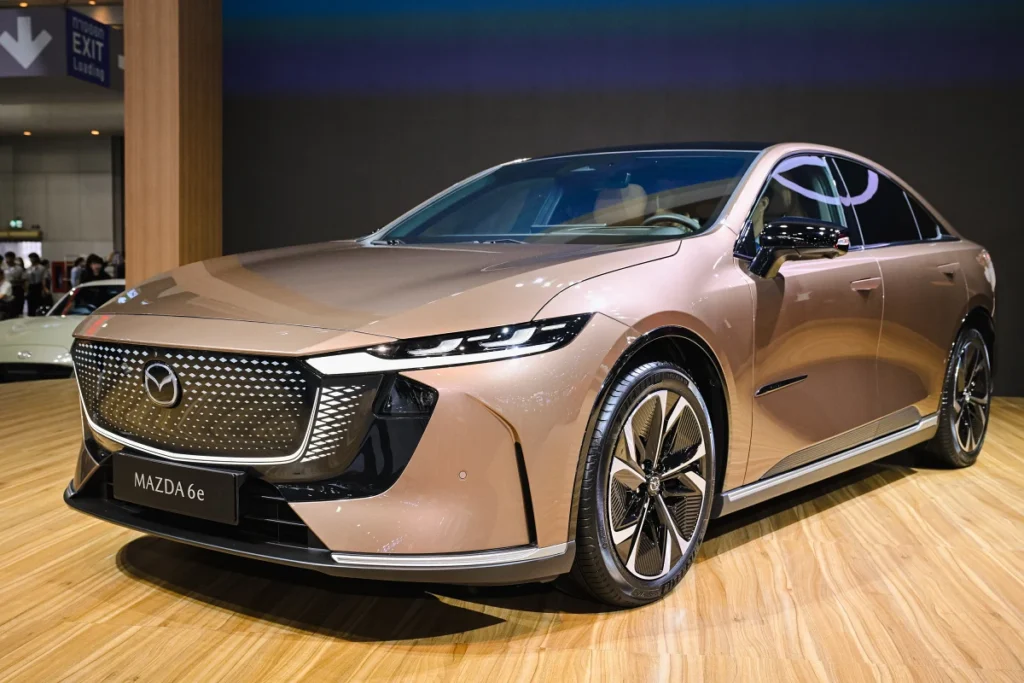 รถยนต์ไฟฟ้า Mazda 6e